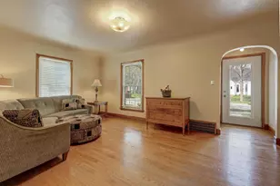 1916 N Clark St, Appleton, WI 54911 - Photo 11