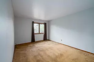 2240 Meadowbrook Ct, Oshkosh, WI 54904 - Photo 13