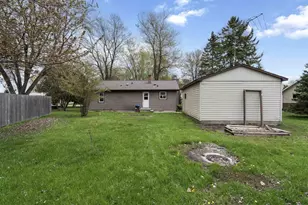 607 Hunters Point Rd, Neenah, WI 54956 - Photo 21