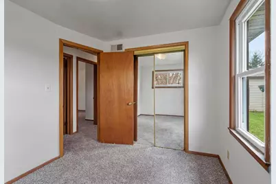 607 Hunters Point Road, Neenah, WI 54956 - Photo 15