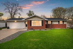 980 Mancel Ln, Green Bay, WI 54304 - Photo 1