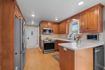 980 Mancel Lane, Green Bay, WI 54304 - Photo 13