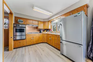 801 Bomier St, De Pere, WI 54115 - Photo 3