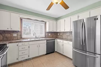 814 Quinney Avenue, Kaukauna, WI 54130 - Photo 11
