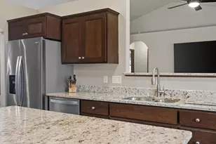 2078 S Sugar Ct, Appleton, WI 54913 - Photo 15
