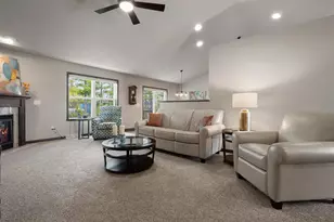 2078 S Sugar Ct, Appleton, WI 54913 - Photo 3
