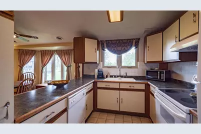 450 Campbell Road #C2, Oshkosh, WI 54902 - Photo 11