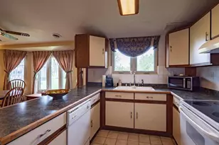 450 N Campbell Rd, Oshkosh, WI 54902 - Photo 11