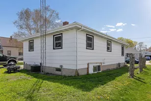 1311 S 31st St, Manitowoc, WI 54220 - Photo 17