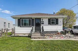 1311 S 31st St, Manitowoc, WI 54220 - Photo 15