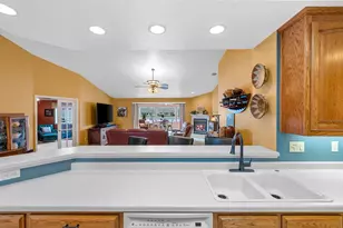 1692 Twin Lakes Cir, Green Bay, WI 54311 - Photo 19