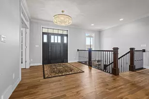 2685 Creekwood Cir, Green Bay, WI 54311 - Photo 5