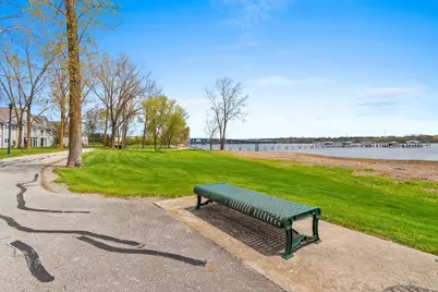 2617 Bay Harbor Circle #4, Green Bay, WI 54304 - Photo 11
