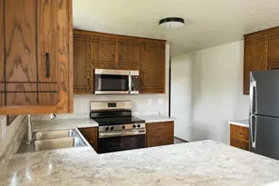 2564 Landler St, Green Bay, WI 54313 - Photo 11