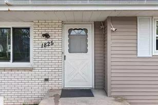 1825 Grant St, Appleton, WI 54914 - Photo 3
