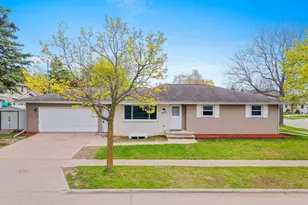 1825 Grant St, Appleton, WI 54914 - Photo 59