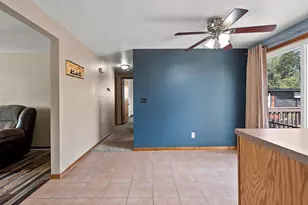 1870 Gary Ln, Green Bay, WI 54303 - Photo 11