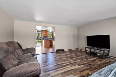 1870 Gary Lane, Green Bay, WI 54303 - Photo 7