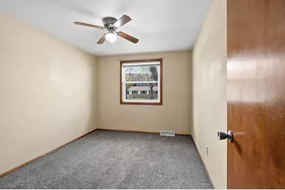 1870 Gary Lane, Green Bay, WI 54303 - Photo 23