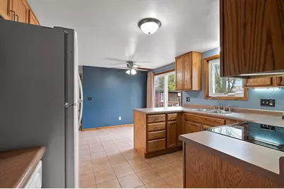 1870 Gary Lane, Green Bay, WI 54303 - Photo 15