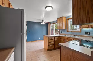 1870 Gary Ln, Green Bay, WI 54303 - Photo 15