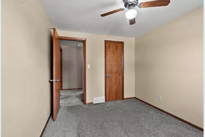 1870 Gary Lane, Green Bay, WI 54303 - Photo 25