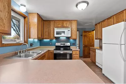 1870 Gary Lane, Green Bay, WI 54303 - Photo 13