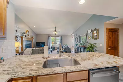 200 Prairie View Court, Waupaca, WI 54981 - Photo 11