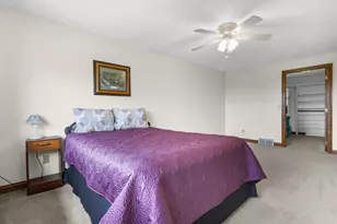 3022 Fairwinds Dr, Neenah, WI 54956 - Photo 31