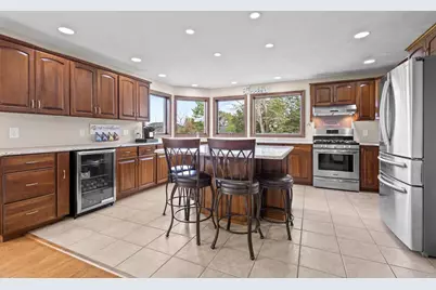 3022 Fairwinds Drive, Neenah, WI 54956 - Photo 13