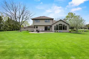3022 Fairwinds Dr, Neenah, WI 54956 - Photo 53