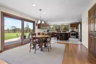 3022 Fairwinds Dr, Neenah, WI 54956 - Photo 11