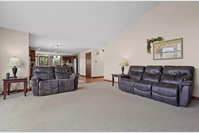 3022 Fairwinds Drive, Neenah, WI 54956 - Photo 9