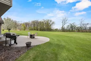 3022 Fairwinds Dr, Neenah, WI 54956 - Photo 51