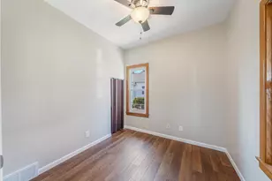 1421 Cedar St, Oshkosh, WI 54901 - Photo 11