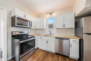 1421 Cedar St, Oshkosh, WI 54901 - Photo 13