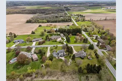 W8078 Hillcrest Court, Hortonville, WI 54944 - Photo 11