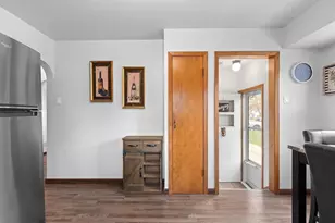 1299 Desnoyers St, Green Bay, WI 54303 - Photo 13