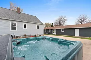 1299 Desnoyers St, Green Bay, WI 54303 - Photo 35