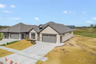 1624 N Honeysuckle Circle, De Pere, WI 54115 - Photo 57