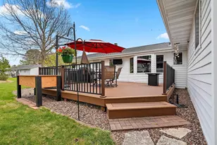 2504 Stonegate Dr, Suamico, WI 54313 - Photo 45