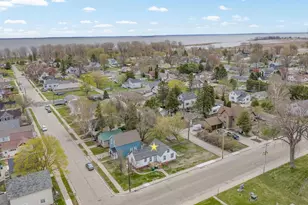 307 Ogden St, Marinette, WI 54143 - Photo 5