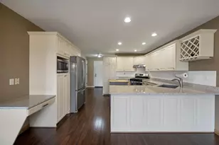 2228 Lost Dauphin Rd, De Pere, WI 54115 - Photo 15