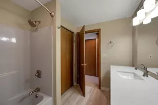 2228 Lost Dauphin Rd, De Pere, WI 54115 - Photo 33