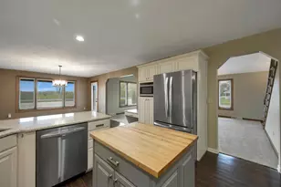 2228 Lost Dauphin Rd, De Pere, WI 54115 - Photo 19