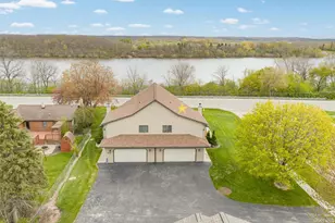 2228 Lost Dauphin Rd, De Pere, WI 54115 - Photo 49