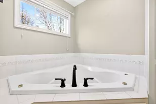 4120 N Windcross Dr, Appleton, WI 54913 - Photo 33