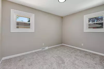 1519 Adams Avenue, Oshkosh, WI 54902 - Photo 17
