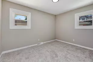 1519 Adams Ave, Oshkosh, WI 54902 - Photo 17