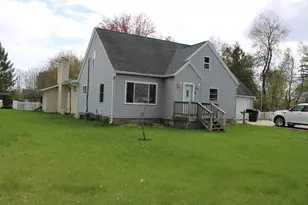 212 Highview Ave, Shawano, WI 54166 - Photo 1